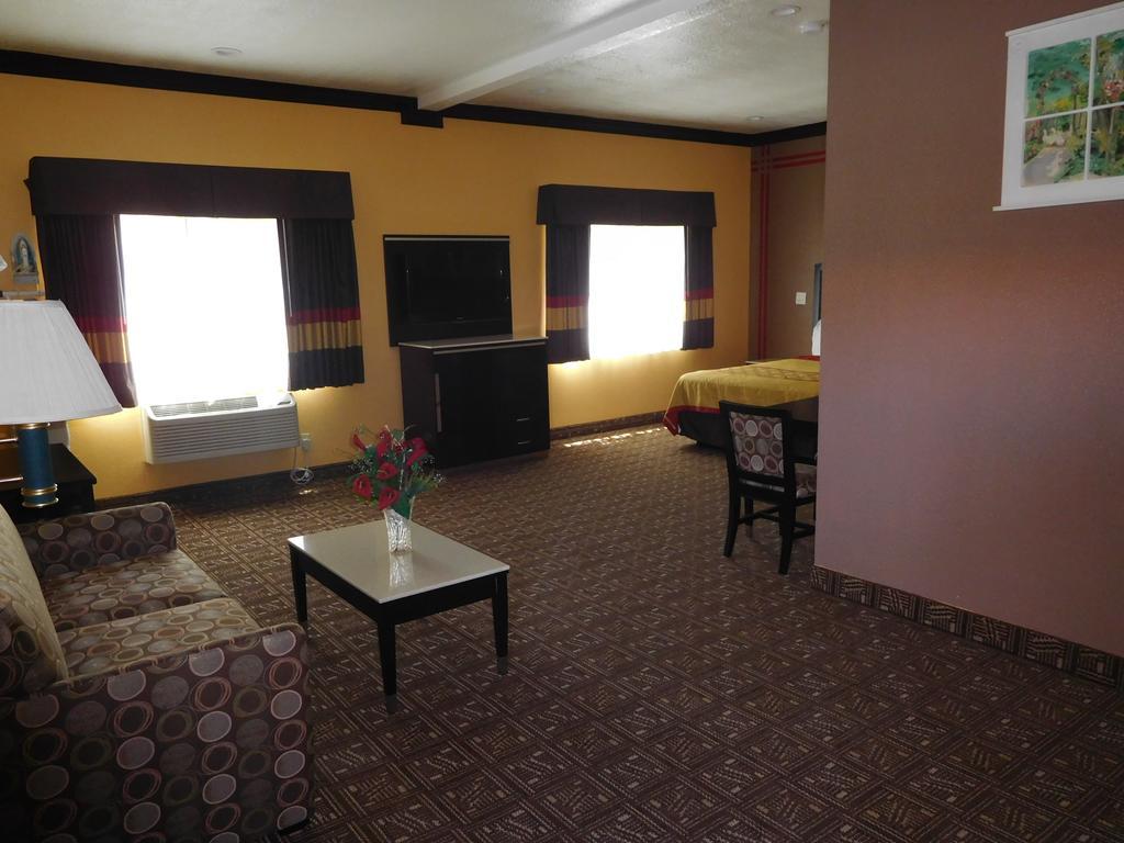 Diamond Motel
